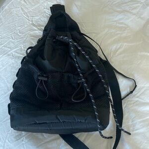 Dagne Dover Nova Sling